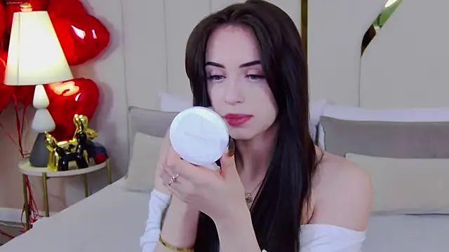 Snapshot of Betty_Bridge chatting on February 9, 2026, 5:22 am Betty Bridge online show from February 9, 2026, 5:22 am