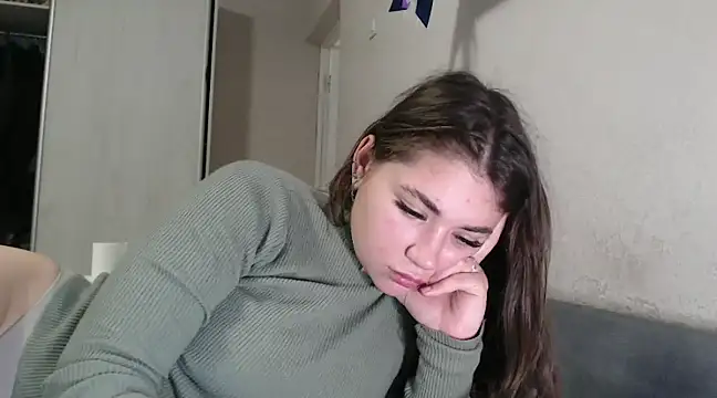 Snapshot of delightful_sofi chatting on February 6, 2025, 3:20 pm delightful sofi online show from February 6, 2025, 3:20 pm