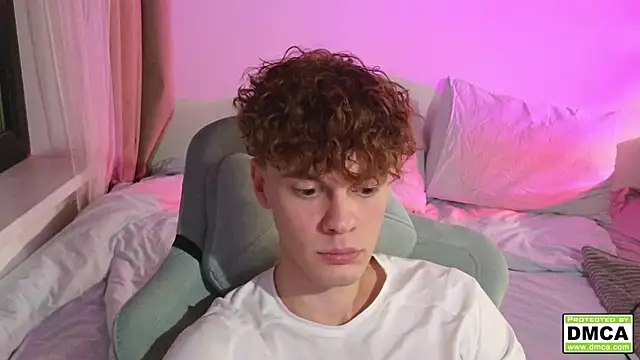 cute thomas online show from October 4, 2025, 10:19 pm