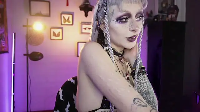 insania 9999  online show from February 26, 2026, 5:12 pm