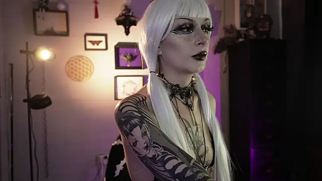 Snapshot of insania_9999_ chatting on July 19, 2026, 3:38 pm insania 9999 online show from July 19, 2026, 3:38 pm