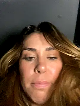 Snapshot of LeaGambit__ chatting on November 13, 2025, 1:15 am LeaGambit online show from November 13, 2025, 1:15 am