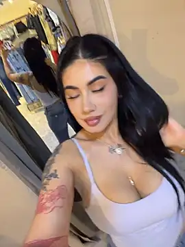 clarachanelricek online show from April 8, 2026, 8:20 pm