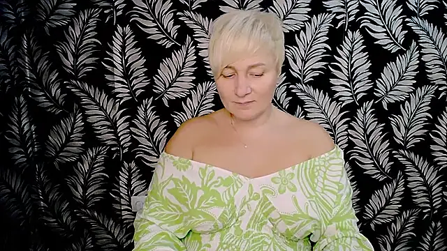 Olivia playful online show from December 6, 2024, 5:55 pm