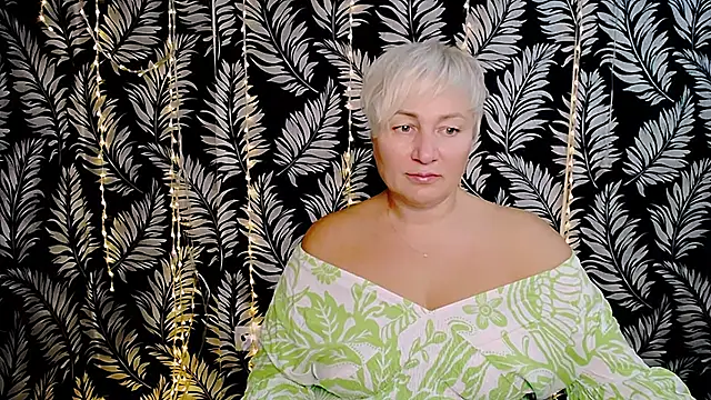 Olivia playful online show from October 19, 2025, 11:22 am