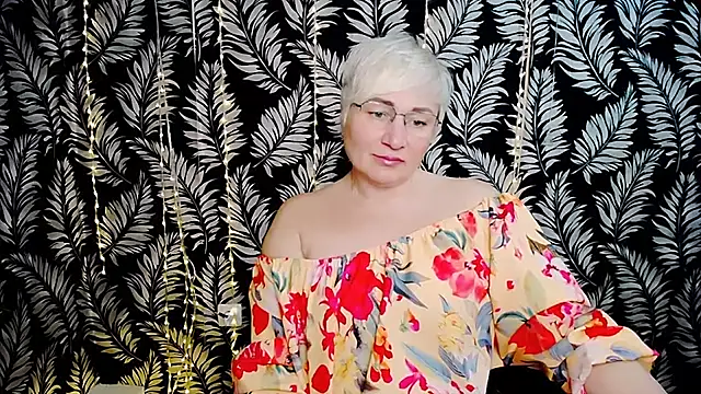 Snapshot of Olivia_playful chatting on April 26, 2026, 10:24 am Olivia playful online show from April 26, 2026, 10:24 am