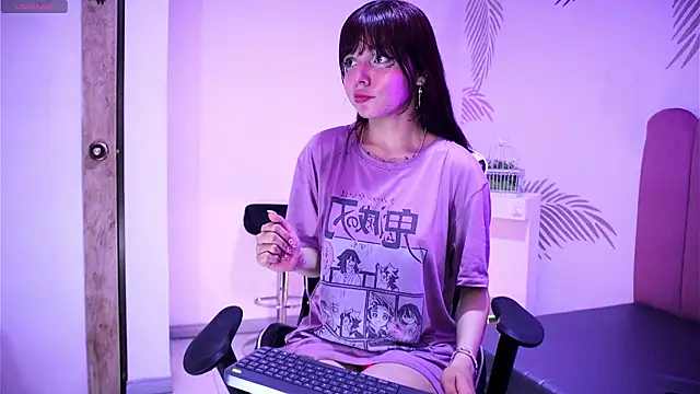 dianebleu online show from March 15, 2025, 8:26 am