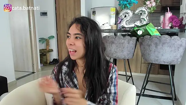 Snapshot of cata_batnati chatting on December 8, 2024, 4:39 pm cata batnati online show from December 8, 2024, 4:39 pm