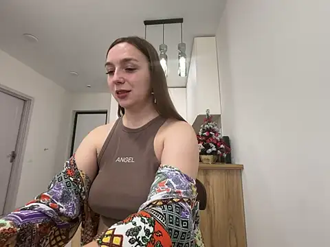 Janeee online show from December 18, 2025, 10:21 am