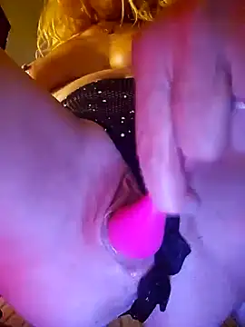 Snapshot of sexynini83 chatting on December 27, 2024, 1:00 am sexynini83 online show from December 27, 2024, 1:00 am