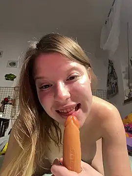 kimczii online show from February 23, 2026, 7:17 am