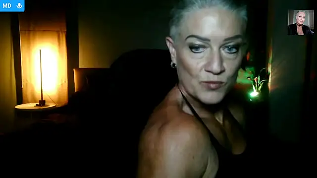 Snapshot of Devon2020 chatting on February 15, 2026, 11:52 am Devon2020 online show from February 15, 2026, 11:52 am