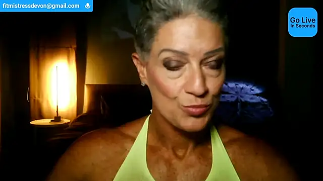 Snapshot of Devon2020 chatting on June 3, 2026, 12:30 pm Devon2020 online show from June 3, 2026, 12:30 pm