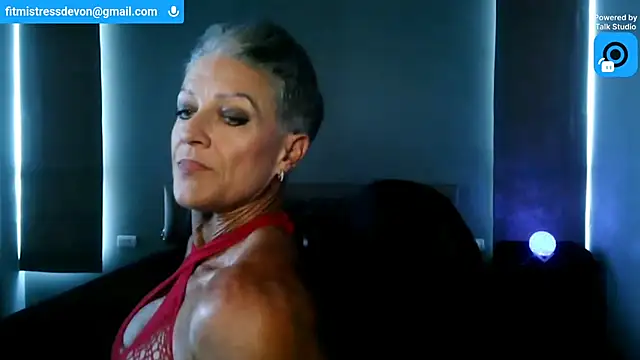 Snapshot of Devon2020 chatting on July 6, 2026, 10:45 am Devon2020 online show from July 6, 2026, 10:45 am