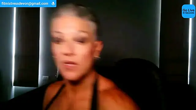 Snapshot of Devon2020 chatting on July 10, 2026, 11:13 am Devon2020 online show from July 10, 2026, 11:13 am