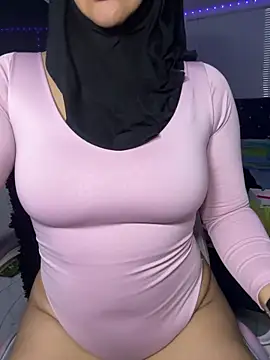 Snapshot of Jameela chatting on May 31, 2026, 4:09 am Jameela online show from May 31, 2026, 4:09 am