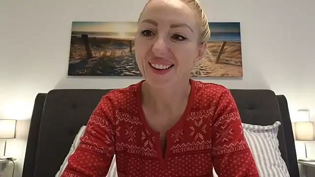 Snapshot of Allys chatting on November 28, 2025, 8:06 am Allys online show from November 28, 2025, 8:06 am