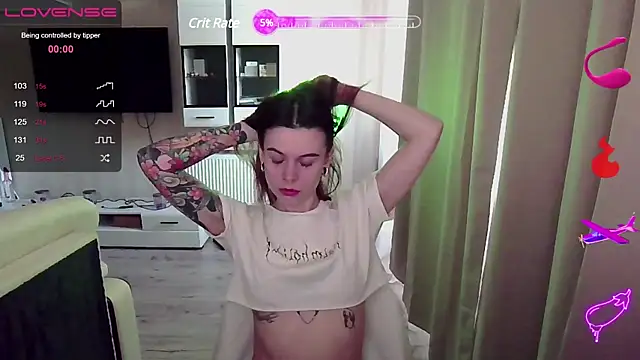 Snapshot of RinaDevil chatting on February 24, 2025, 10:15 am RinaDevil online show from February 24, 2025, 10:15 am