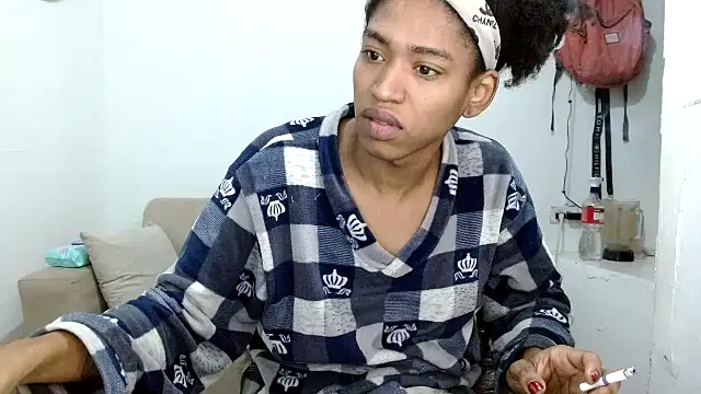 angelamarie1 online show from November 25, 2025, 12:43 am