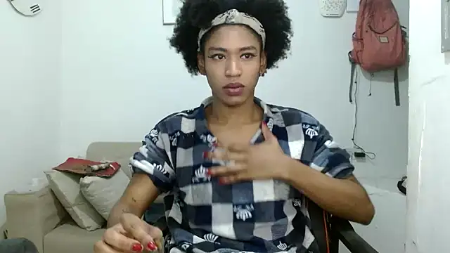 angelamarie1 online show from March 5, 2026, 11:01 pm