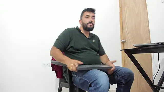 isearchcompany online show from November 6, 2025, 10:54 pm