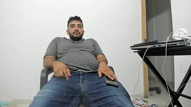 isearchcompany online show from December 22, 2025, 5:37 am