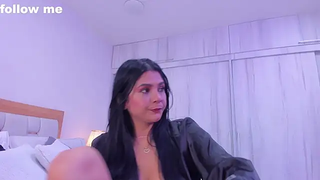 Snapshot of paola_rodriguez chatting on February 18, 2025, 7:09 pm paola rodriguez online show from February 18, 2025, 7:09 pm