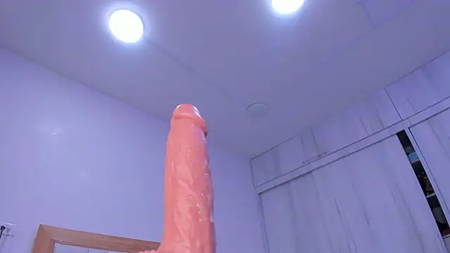 Snapshot of paola_rodriguez chatting on March 9, 2025, 1:35 am paola rodriguez online show from March 9, 2025, 1:35 am