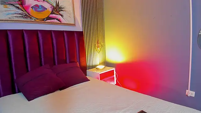 Snapshot of LauraAristizabal chatting on March 14, 2026, 12:21 pm LauraAristizabal online show from March 14, 2026, 12:21 pm