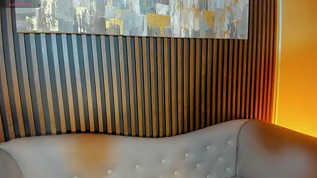 Snapshot of LauraAristizabal chatting on March 19, 2026, 12:31 pm LauraAristizabal online show from March 19, 2026, 12:31 pm