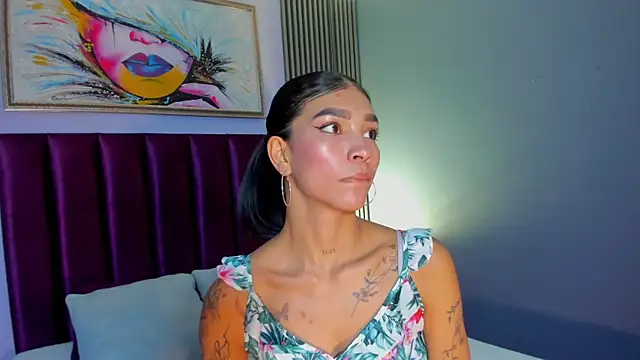 Snapshot of LauraAristizabal chatting on April 5, 2026, 12:35 pm LauraAristizabal online show from April 5, 2026, 12:35 pm