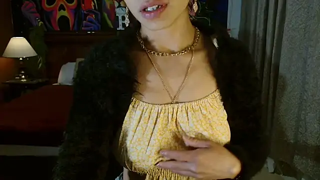 MINI Petite online show from January 5, 2025, 12:20 am