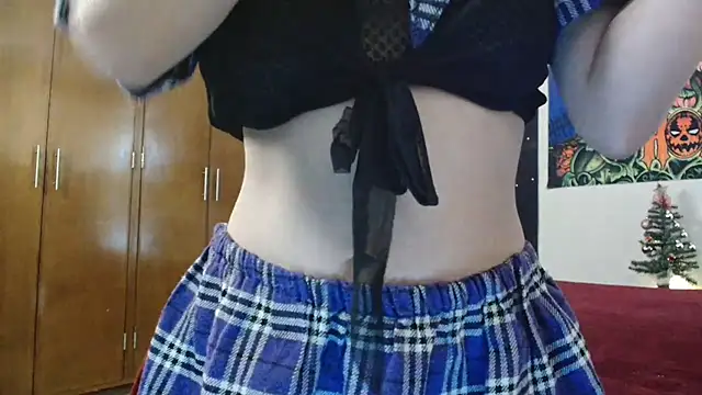 MINI Petite online show from November 26, 2025, 6:09 pm