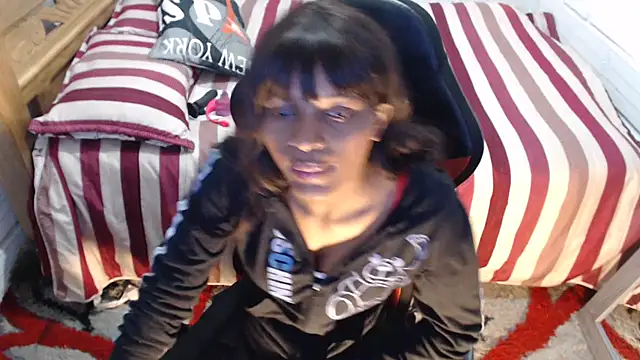 sexyjustin202 online show from October 28, 2025, 1:42 am