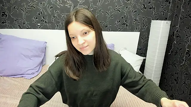 Snapshot of MelaniGrand chatting on March 5, 2026, 9:05 am MelaniGrand online show from March 5, 2026, 9:05 am
