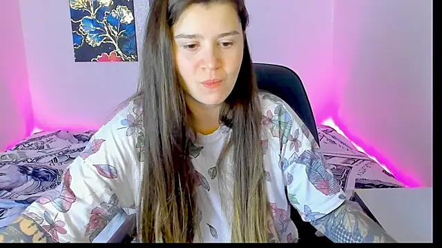 Snapshot of AmellyMilly chatting on November 3, 2025, 11:15 pm AmellyMilly online show from November 3, 2025, 11:15 pm