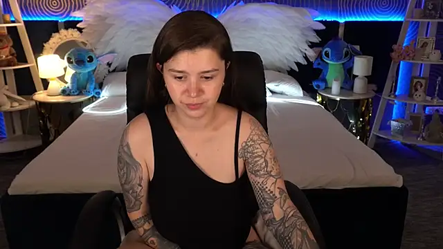 Snapshot of AmellyMilly chatting on November 12, 2025, 1:44 pm AmellyMilly online show from November 12, 2025, 1:44 pm