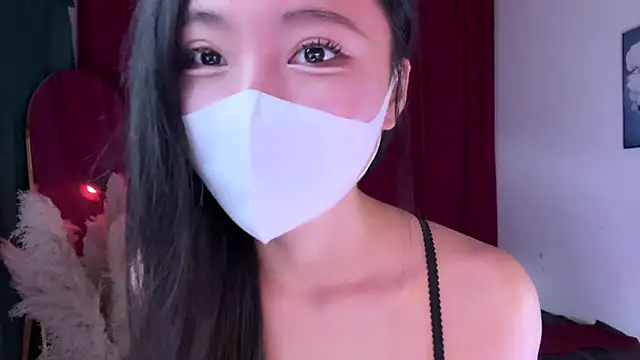 Snapshot of alaia-EDP chatting on November 14, 2025, 4:28 pm alaia-EDP online show from November 14, 2025, 4:28 pm