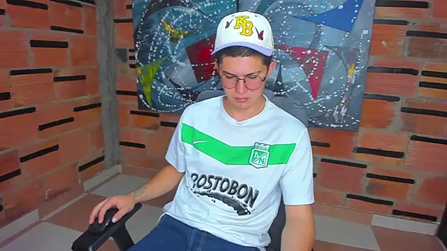 patrik 027 online show from January 18, 2025, 2:33 pm