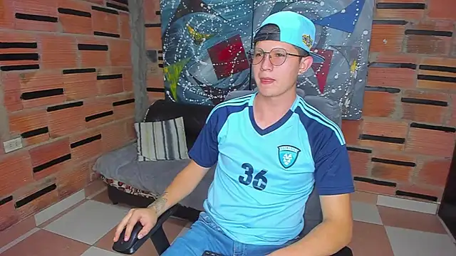 patrik 027 online show from February 14, 2025, 8:59 pm