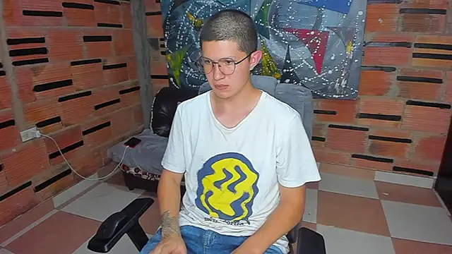 patrik 027 online show from February 17, 2025, 9:30 pm