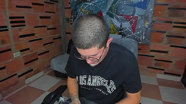 patrik 027 online show from February 19, 2025, 11:46 pm