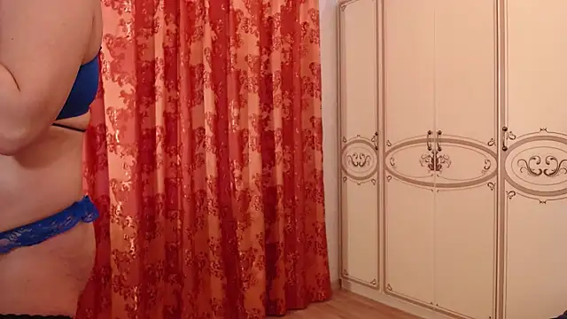 Snapshot of AlinaBoobs55 chatting on December 6, 2024, 11:22 am AlinaBoobs55 online show from December 6, 2024, 11:22 am