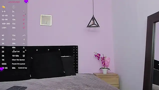 CeliWoods online show from December 24, 2024, 11:17 am