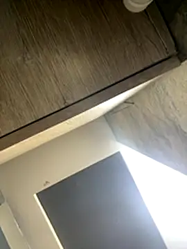 CeliWoods online show from November 3, 2025, 10:05 am