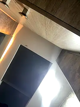 CeliWoods online show from November 25, 2025, 10:04 am