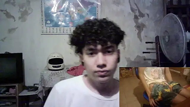 Snapshot of Emv2 chatting on January 19, 2026, 5:33 am Emv2 online show from January 19, 2026, 5:33 am