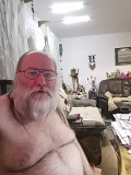 SexySantaC online show from March 31, 2026, 8:42 pm