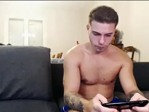 Elkafit28 online show from January 6, 2026, 8:45 pm