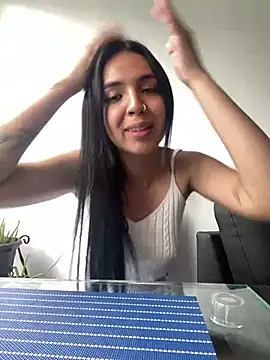 Snapshot of Miss_Nicole chatting on December 6, 2024, 9:13 pm Miss Nicole online show from December 6, 2024, 9:13 pm